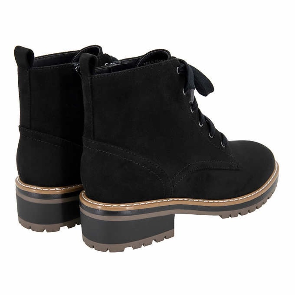 Lace up boots‎